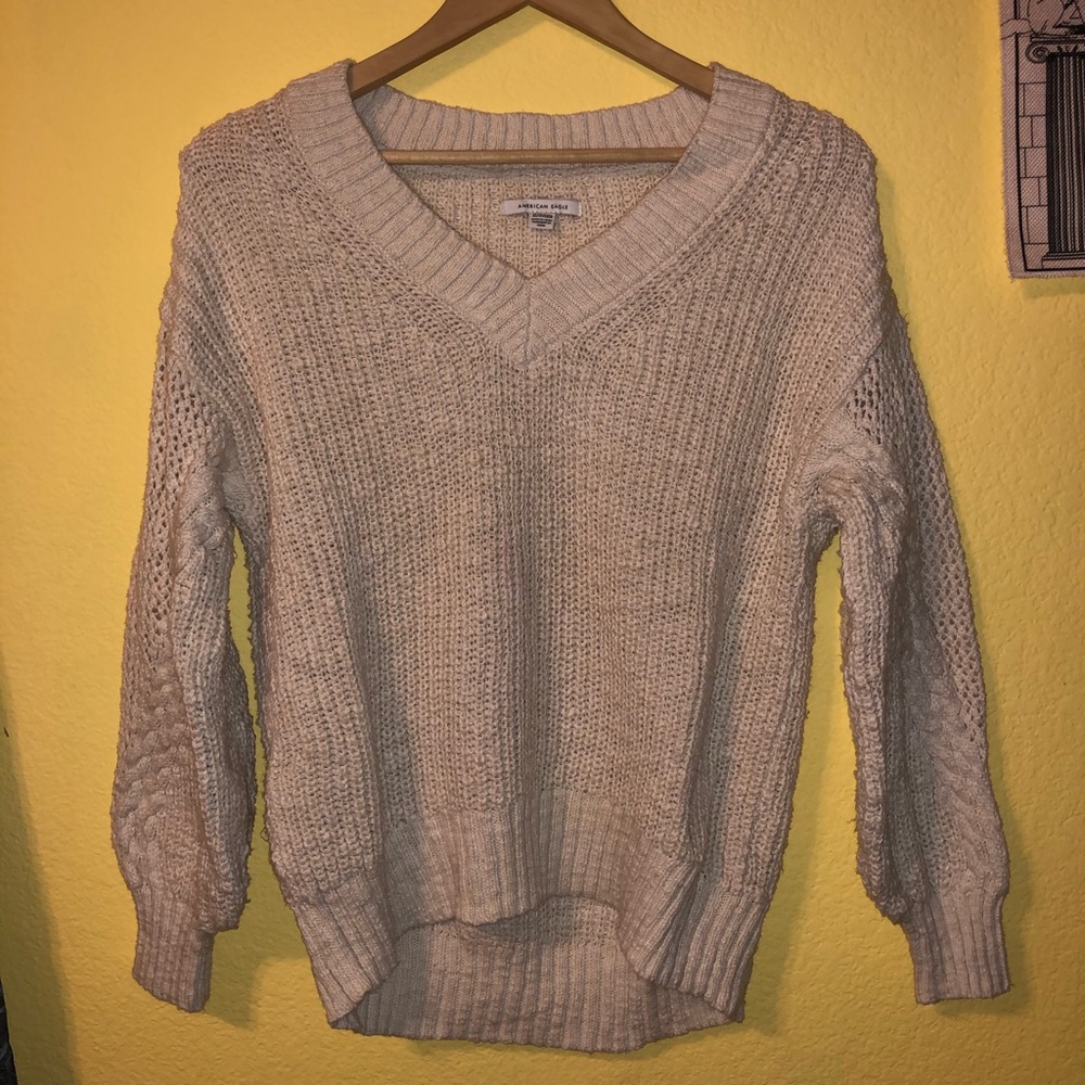 American eagle cream color sweater
